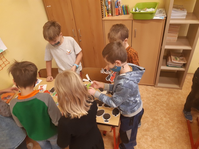 čj1